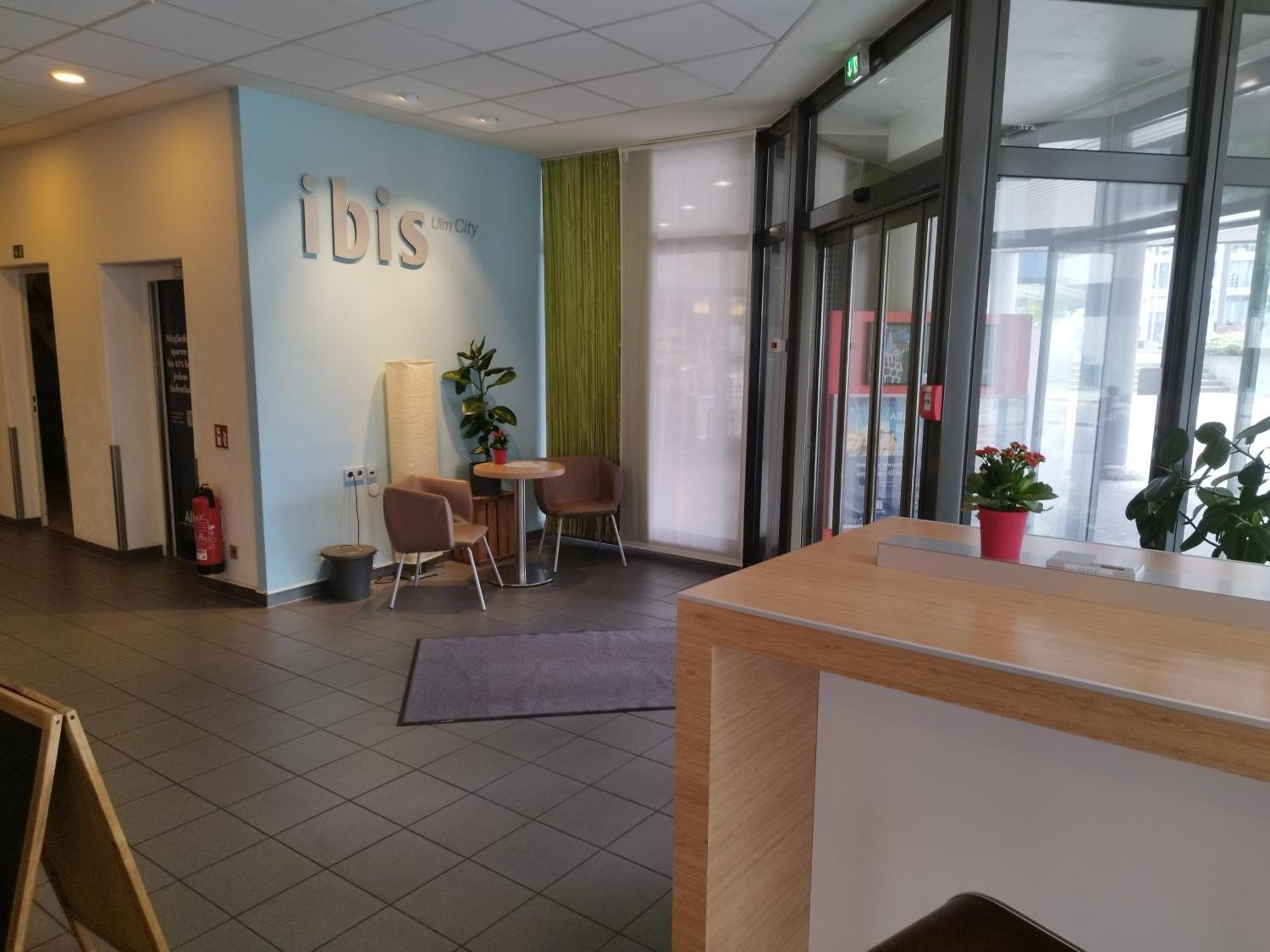 Ibis Ulm City Экстерьер фото